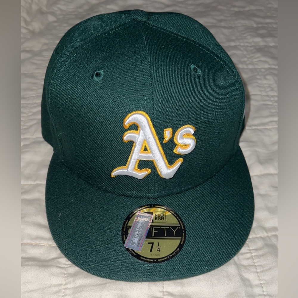 NWT Oakland Athletics New Era Road Authentic
Collection On Field 59FIFTY